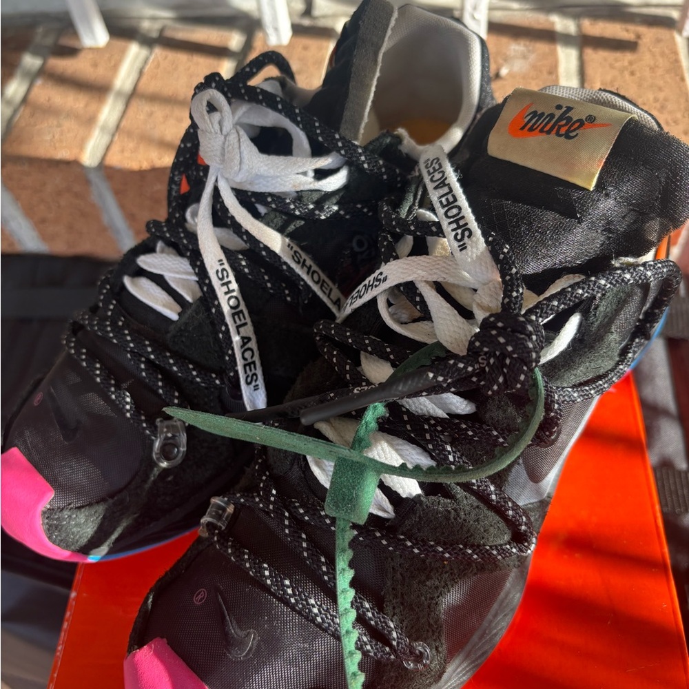 Off-White Black and Pink Women's Shoes